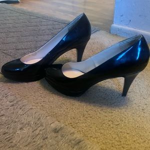 Black patten leather stiletto’s